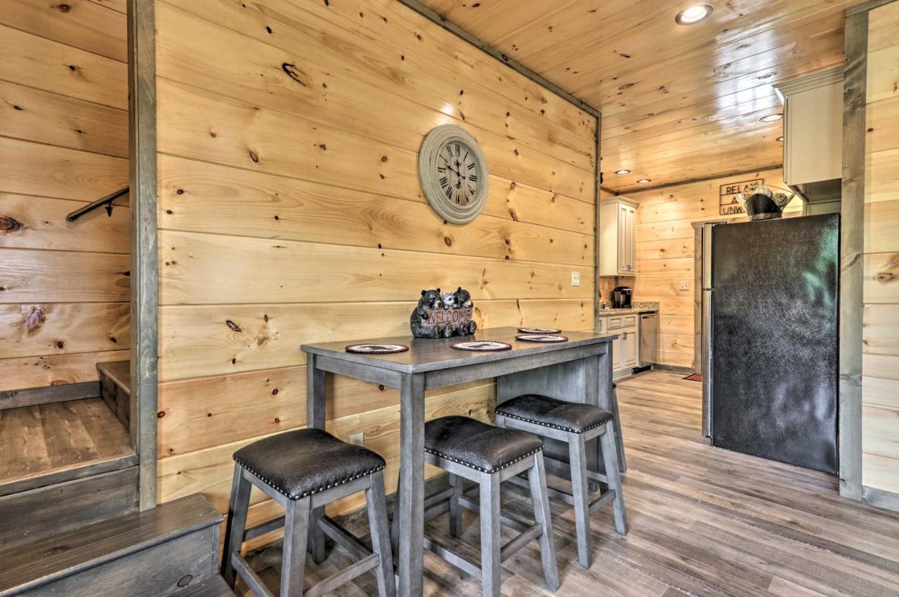 Modern Cabin With Hot Tub And Game Room In Gatlinburg! Exterior foto