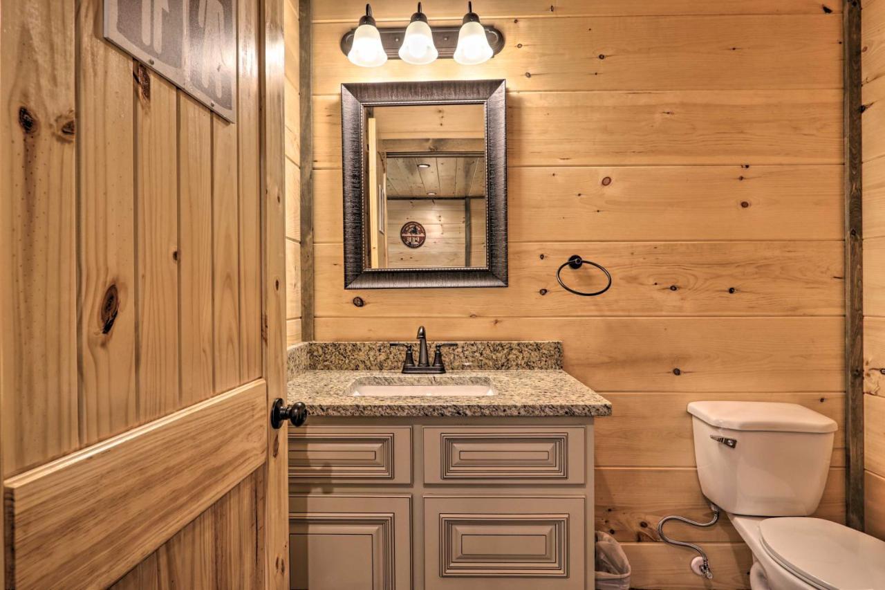 Modern Cabin With Hot Tub And Game Room In Gatlinburg! Exterior foto