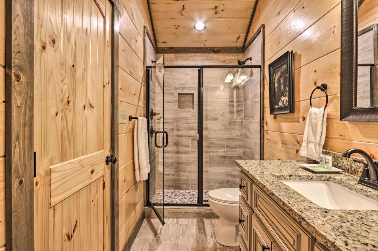 Modern Cabin With Hot Tub And Game Room In Gatlinburg! Exterior foto