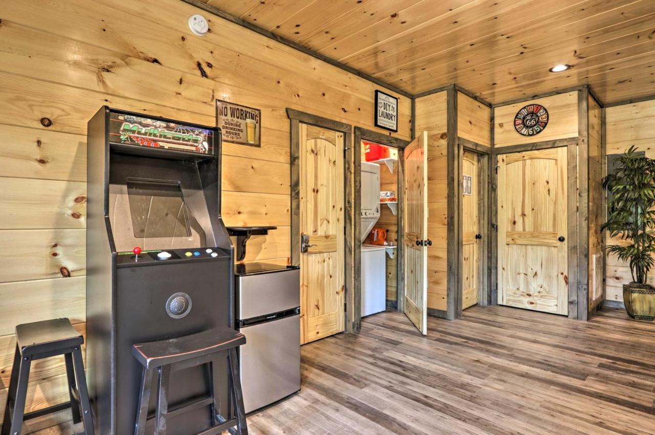 Modern Cabin With Hot Tub And Game Room In Gatlinburg! Exterior foto